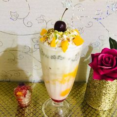 A picture of Mango 🥭 faloda.