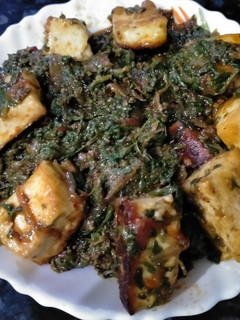 पालक पनीर (Palak paneer recipe in Hindi) रेसिपी मुख्य फोटो