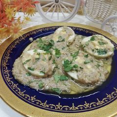 A picture of Egg malai masala.