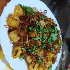 A picture of Chiri walay aloo.