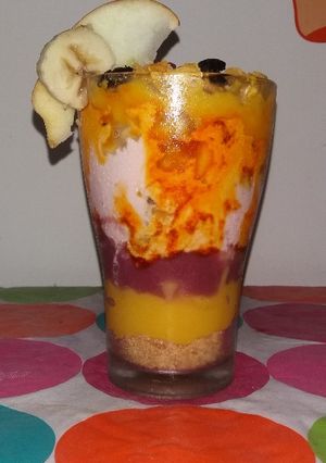 A picture of Rich Fruit Custard Punch.