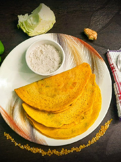 A picture of Stuffed Moong dal chilla.