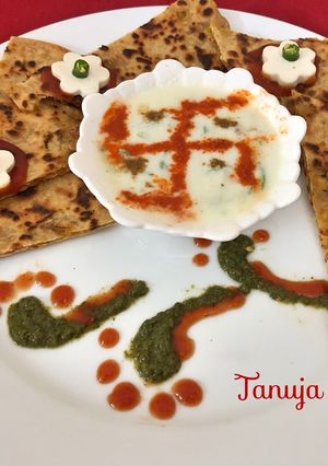 A picture of Paneer mix veg paratha.