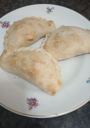 Una foto de Empanadas de jamón y queso (rápidas y fáciles)