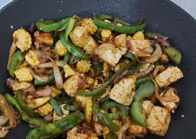 Easiest Way to Prepare Ultimate Quick veggie stir-fry with paneer and babycorn