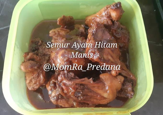 2.Semur Ayam Hitam Manis