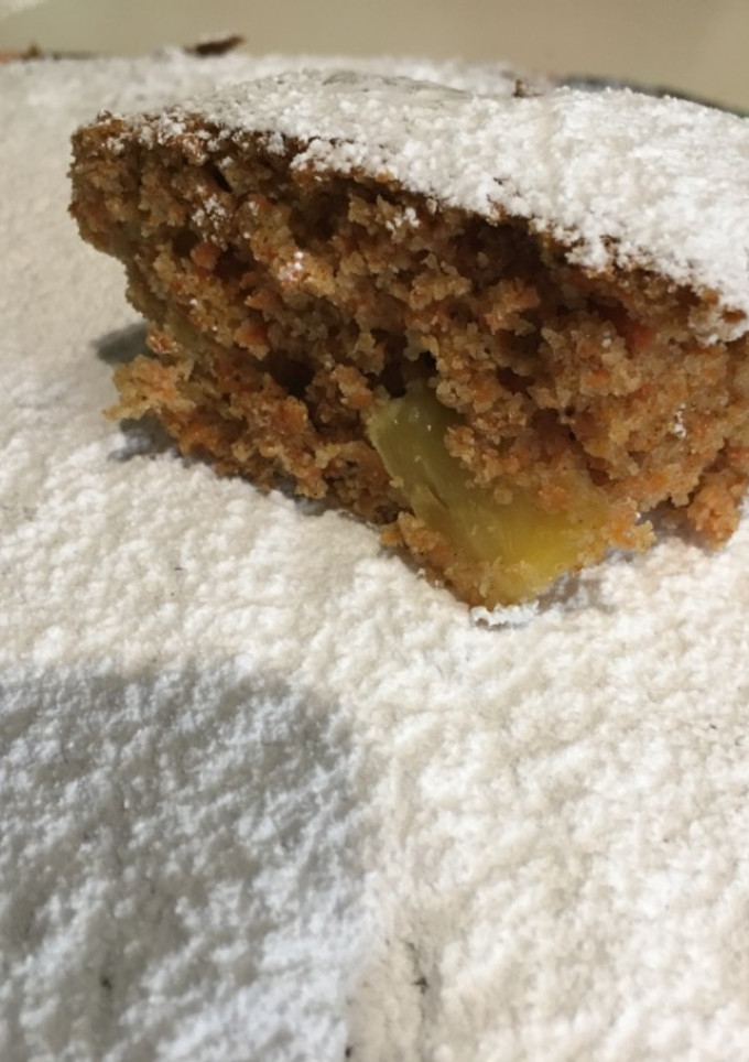 Una foto de Bizcocho de Zanahoria y Especias (carrot cake)