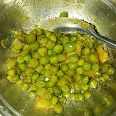 Potato and peas/ nikhuna A picture of Potato and peas/ nikhuna.