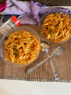 रेड साॅस पास्ता(Red Sauce Pasta recipe in hindi) रेसिपी मुख्य फोटो