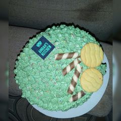 A picture of Cake's decoration.