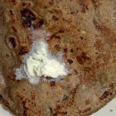 A picture of Bajare ki roti.