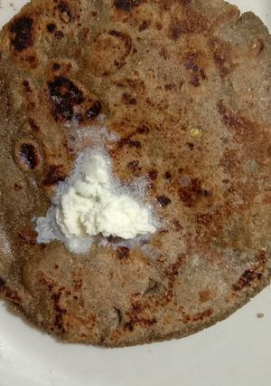 A picture of Bajare ki roti.