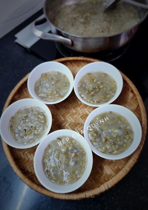 Hình của món Chè đậu xanh nha đam.