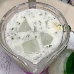 A picture of Yogurt smoothie.