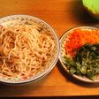 Spaguettis integrales y ensaladas