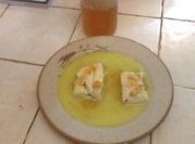 Una foto de bacalao con romero