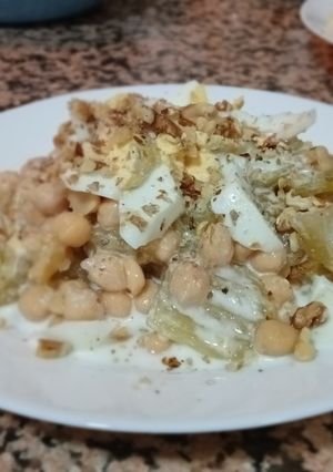 Una foto de Garbanzos de Bote con Cardo