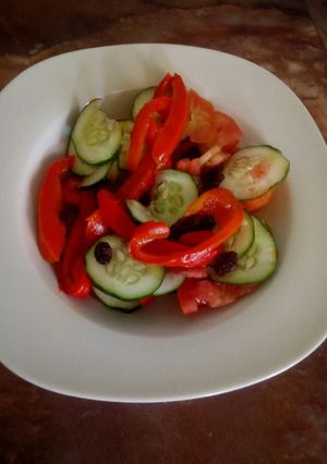 A picture of Sweet pepper salad.