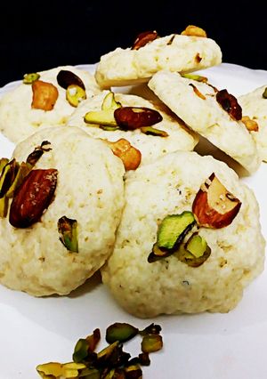 A picture of Coconut cardamom cookies.
