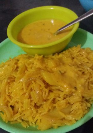 A picture of Kadi chawal.