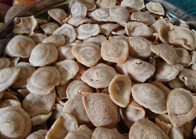 Bagaimana Menyiapkan Kuping gajah yang Bisa Manjain Lidah