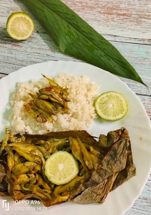 গন্ধরাজ মৌরলা পাতুরি (Gondhoraj Mourola Paturi recipe in Bengali) রেসিপির প্রধান ছবি