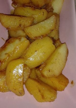 A picture of Sukhe aloo.