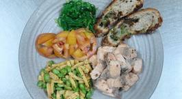 Hình ảnh món “Buffet” salad, cá hồi tái [Eat clean - Lose weight]
