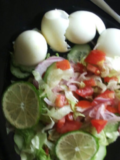 A picture of Easy lunch time salad.