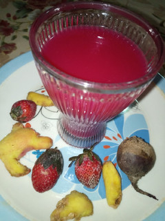 A picture of Strawberry,ginger &beetroot drink.