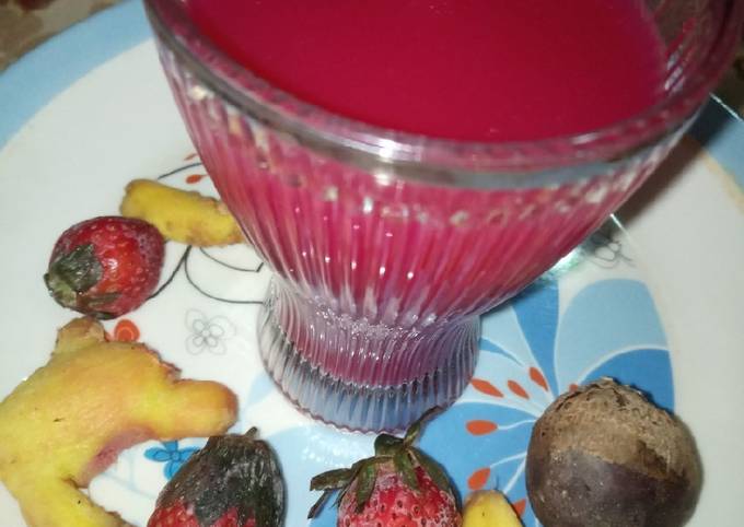 Strawberry,ginger &beetroot drink