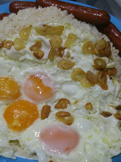 Una foto de Arroz a la cubana, a mi manera!!😜😋