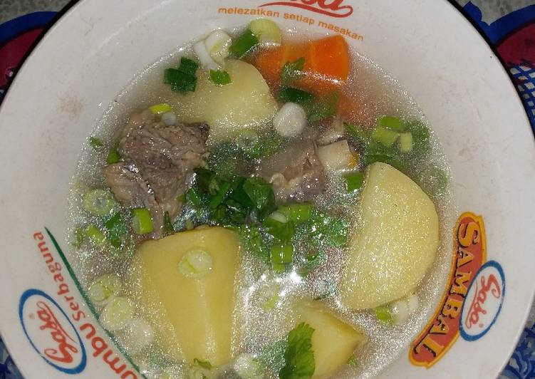 Resep Sop tulang sapi ala sop janda | Cara Membuat Sop tulang sapi ala sop janda Yang Sedap