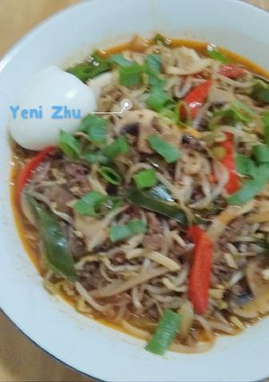 Foto resep Mie Kuah Pedas DaTo (Daging & Toge)