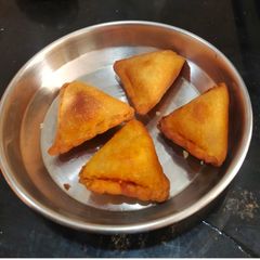 Veg. Mini Samosa A picture of Veg. Mini Samosa.