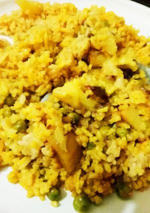 मटर वाले चावल (Matar wale chawal recipe in hindi) रेसिपी मुख्य फोटो