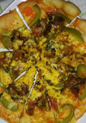 A picture of Simple Chicken PIZZA(No Oven).