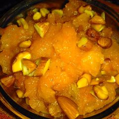 A picture of Papaya Halwa.