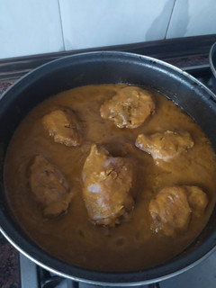Una foto de Pollo en salsa de mamá