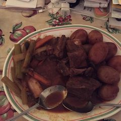 A picture of WendyG's take on Wine-Braised Beef Short Ribs.