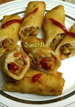 A picture of Chinese Spring Rolls.