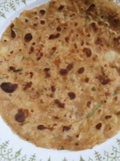 ஆலு பராதா செய்முறை முக்கிய புகைப்படம்