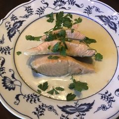 A picture of California Farm Poached Salmon Hollandaise.