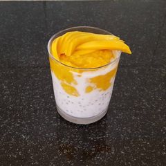 A picture of Overnight oats with mango.