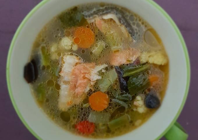 Asem-asem Sop Salmon