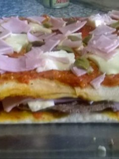 Una foto de Pizza rellena