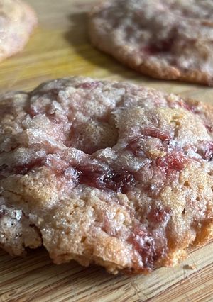A picture of Strawb & Cheesecake Cookies.