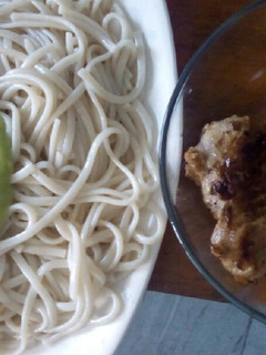 Una foto de Spaghettis con salsa de aguacate