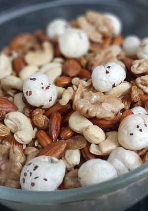 A picture of Dry fruit Namkeen.