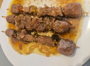 Foto di Spiedini di Carne in Padella Saporiti